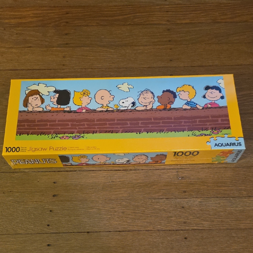 Peanuts Jigsaw Puzzle - 1000 Pieces - Aquarius.  NEW Sealed